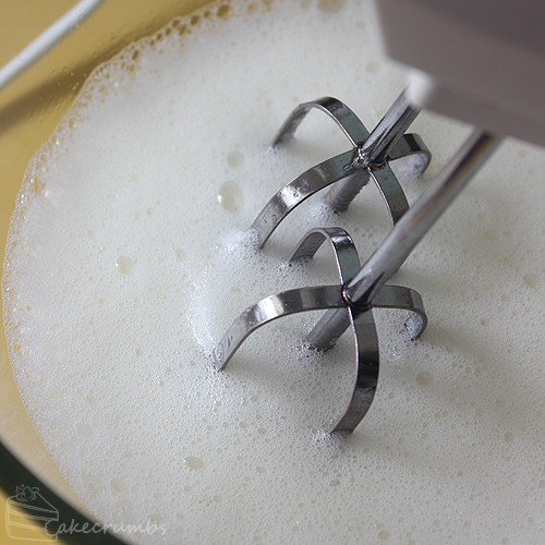 Cakecrumbs' Spiced Pumpkin Macarons 04