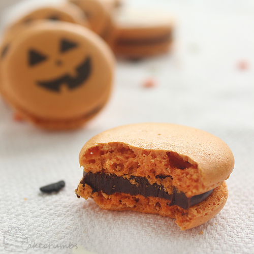 Cakecrumbs' Spiced Pumpkin Macarons 15
