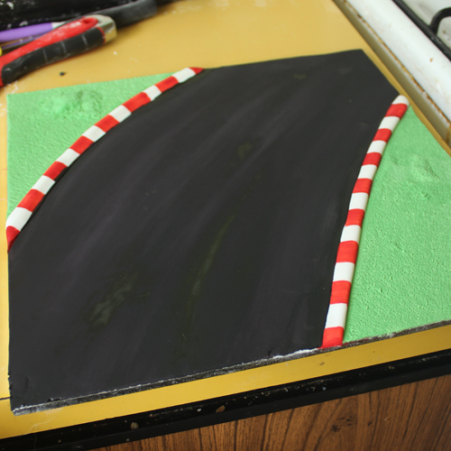 Cakecrumbs' Race Car Cake 03