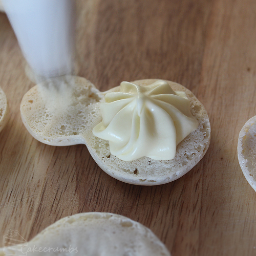 Cakecrumbs' Christmas Macarons 07