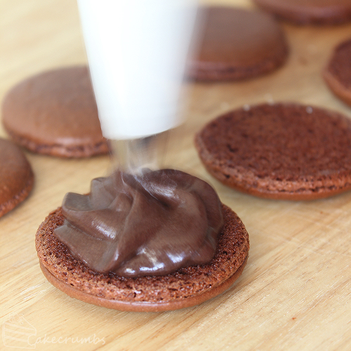 Cakecrumbs' Christmas Macarons 08