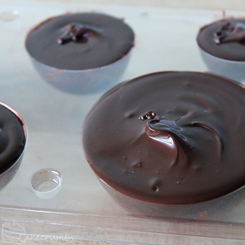 Cakecrumbs' Metallic Chocolate Tutorial 05