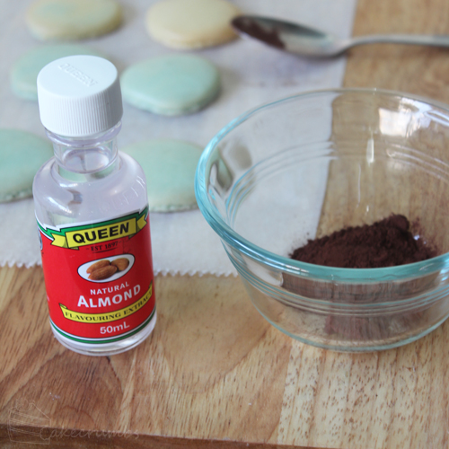 Cakecrumbs' Easter Macarons 06