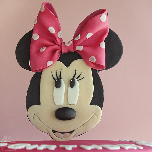 Cakecrumbs' Minnie Mouse Cake 02