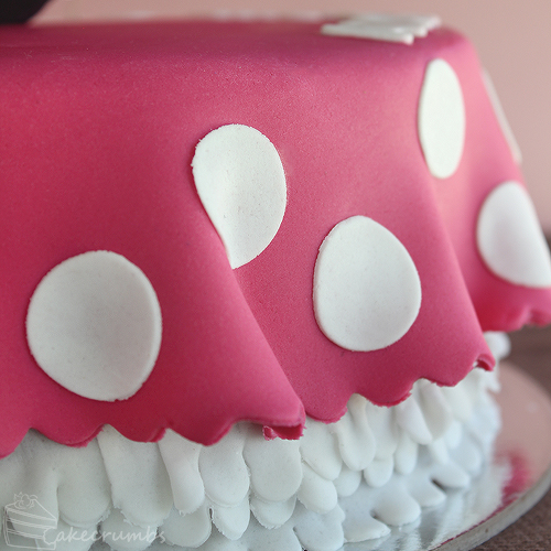 Cakecrumbs' Minnie Mouse Cake 04