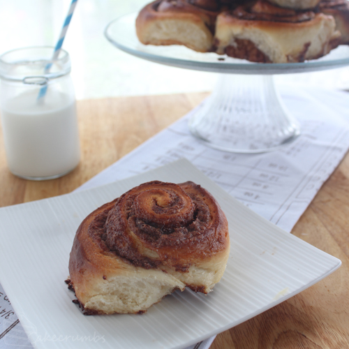 Cakecrumbs' Cinnamon Rolls 01